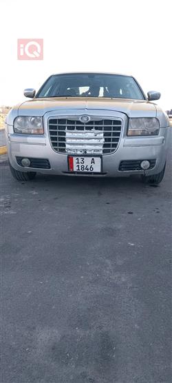 کرایسلەر 300